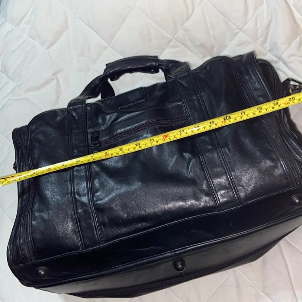 Vintage RARE TUMI Alpha Leather Duffle Bag Expandable XL Weekender Classic